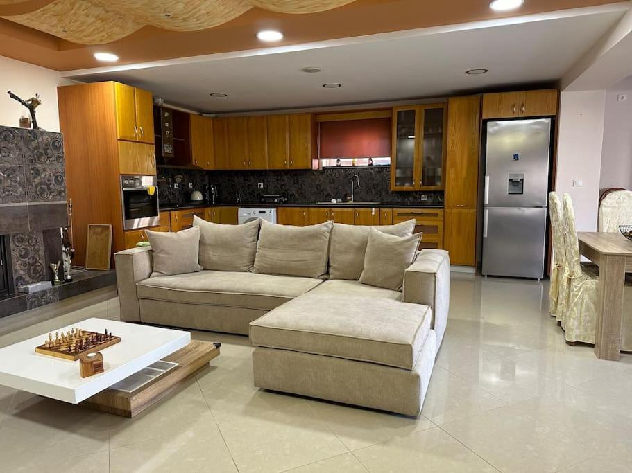 Lux House With Garden Villa Kampos  ภายนอก รูปภาพ
